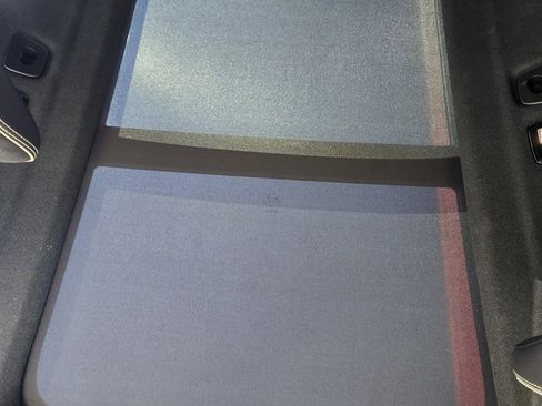 Used 2023 Volvo XC40 Recharge Ultimate image 30