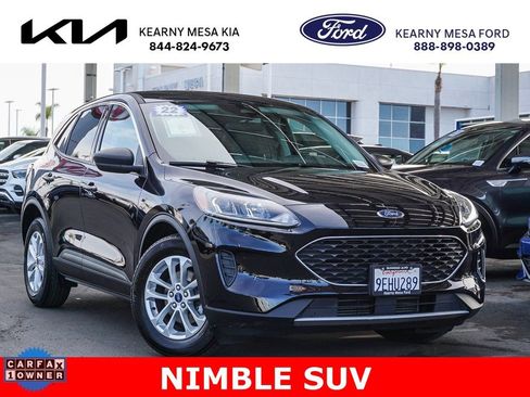 Used 2022 Ford Escape SE image 1