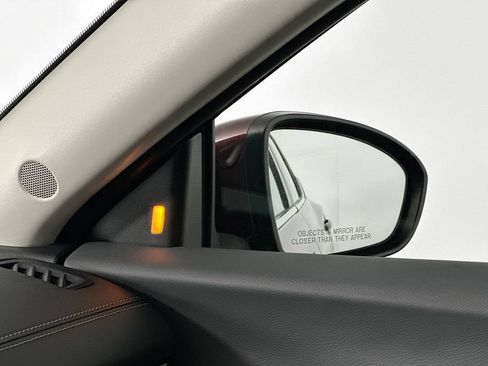 Used 2022 Nissan Sentra SV FWD image 25