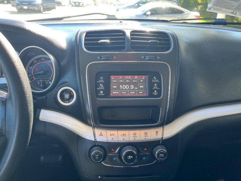 Used 2018 Dodge Journey SE w/ Blacktop Package FWD image 11