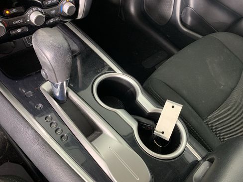 Used 2020 Nissan Pathfinder SV FWD image 24