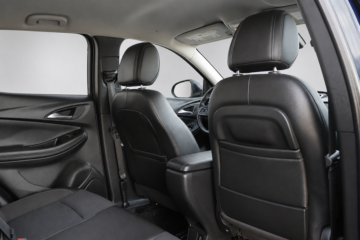 Used 2022 Buick Encore GX Preferred w/ Cold Weather Comfort Package FWD image 15