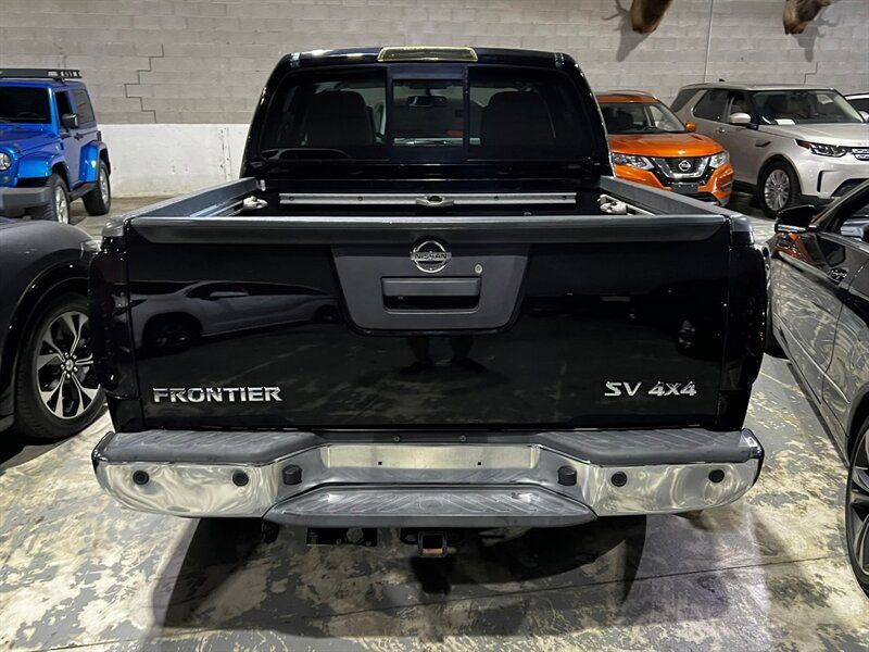 Used 2014 Nissan Frontier SV w/ SV Value Truck Package AWD/4WD image 5