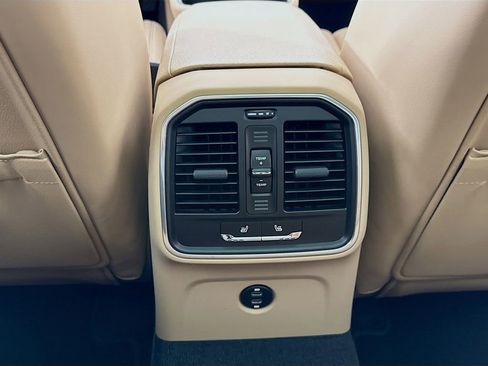 New 2026 Porsche Macan image 28