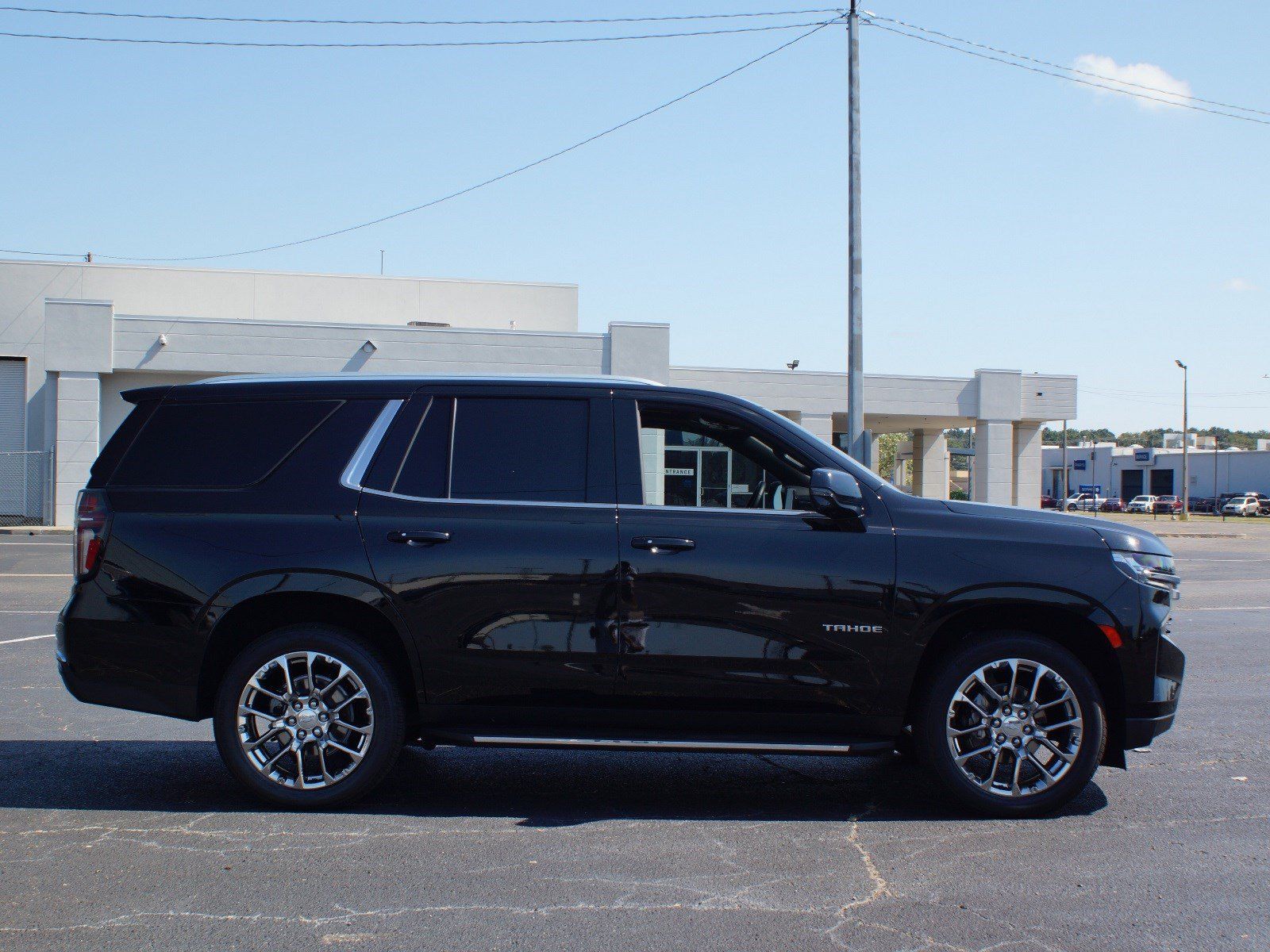 Used 2024 Chevrolet Tahoe LT w/ LT Signature Plus Package RWD image 22