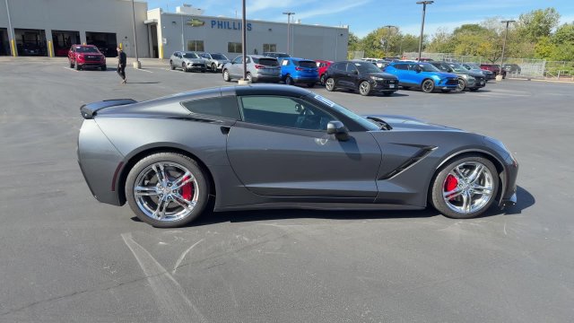 Used 2017 Chevrolet Corvette Stingray Coupe w/ Battery Protection Package RWD image 7