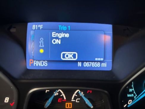 Used 2014 Ford Focus SE w/ Equipment Group 201A FWD image 16