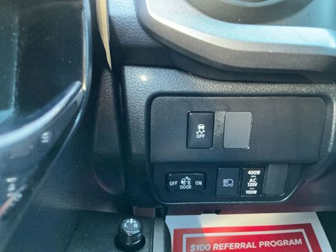 Used 2020 Toyota Tacoma TRD Sport image 33