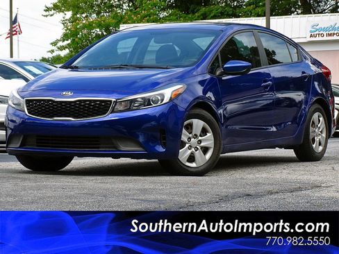 Used 2017 Kia Forte LX FWD image 1