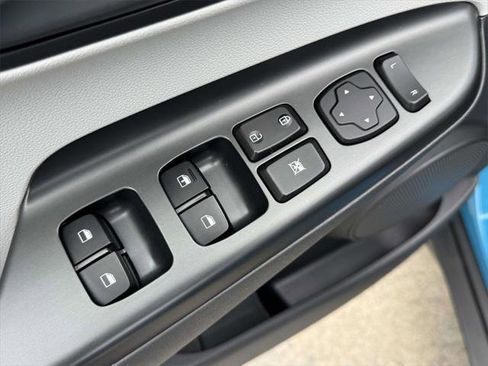 Used 2023 Hyundai Kona SE w/ Cargo Package image 16