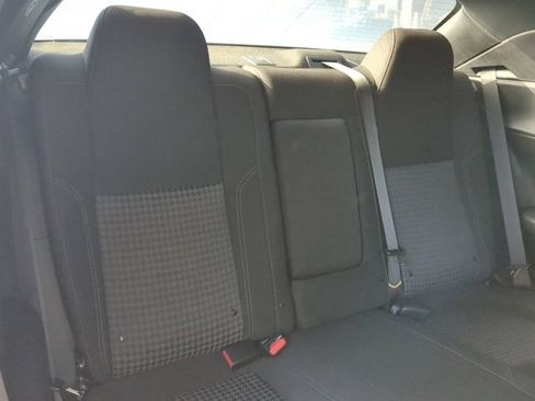 Used 2022 Dodge Challenger SXT image 15