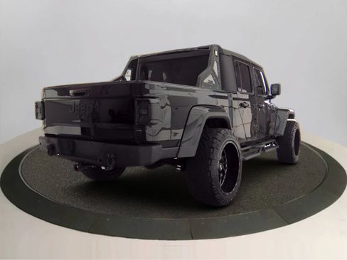 Used 2021 Jeep Gladiator Sport AWD/4WD image 2