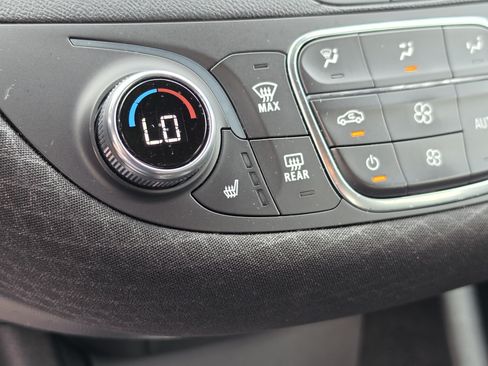 Used 2023 Chevrolet Malibu LT FWD image 29
