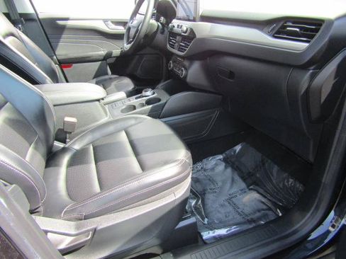 Certified 2021 Ford Escape SEL AWD/4WD image 10