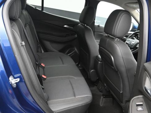 Used 2022 Buick Encore GX Select AWD/4WD image 12