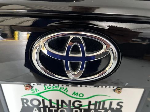 Used 2024 Toyota RAV4 LE AWD/4WD image 44