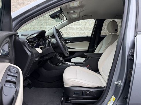 Used 2023 Buick Encore GX Preferred w/ Cold Weather Comfort Package FWD image 24