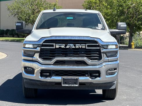 New 2026 RAM 3500 Big Horn AWD/4WD image 8