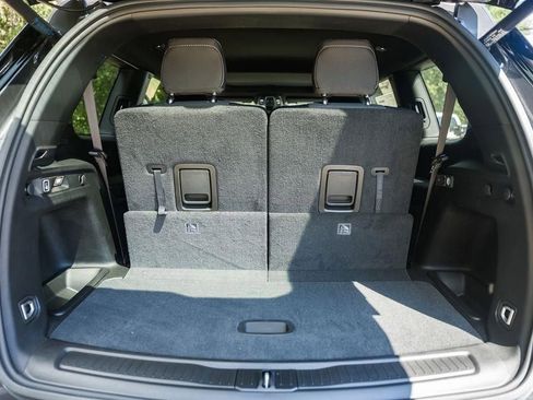 New 2025 Jeep Grand Cherokee L Laredo w/ Luxury Tech Group I image 10