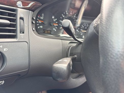 Used 2002 Mercedes-Benz E 320 4MATIC Sedan image 26