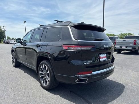 Used 2021 Jeep Grand Cherokee L Overland w/ Luxury Tech Group IV AWD/4WD image 18