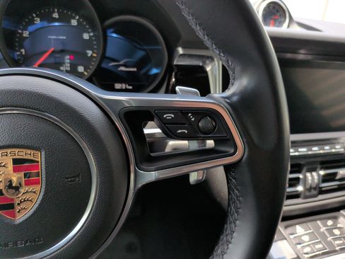 Used 2020 Porsche Macan AWD/4WD image 23
