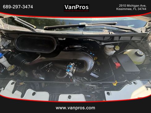 Used 2015 Ford Transit 250 130 Medium Roof RWD image 16