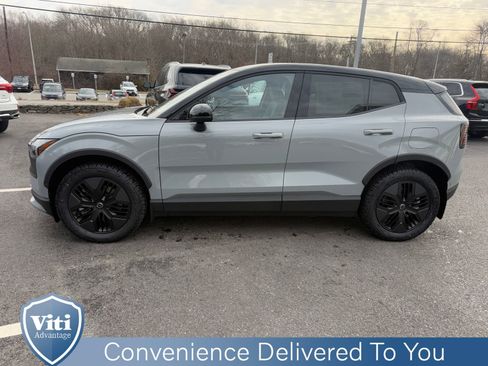 New 2026 Volvo EX30 Cross Country Ultra image 5