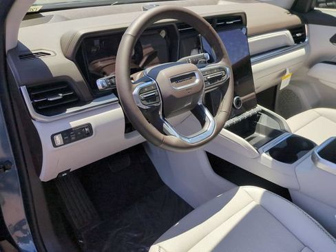 New 2026 GMC Terrain Denali AWD/4WD image 10