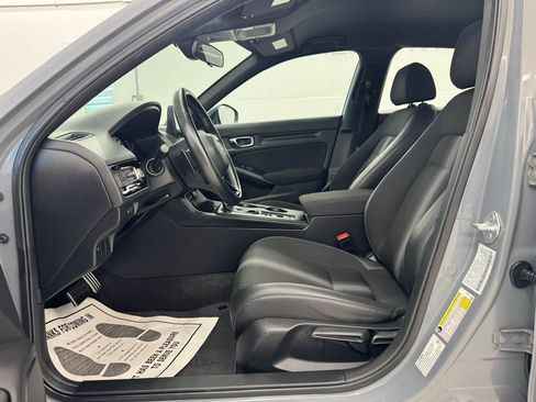 Used 2025 Honda Civic Sport image 10
