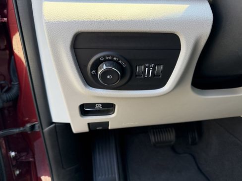 Used 2022 Jeep Grand Cherokee L Overland w/ Luxury Tech Group IV image 33