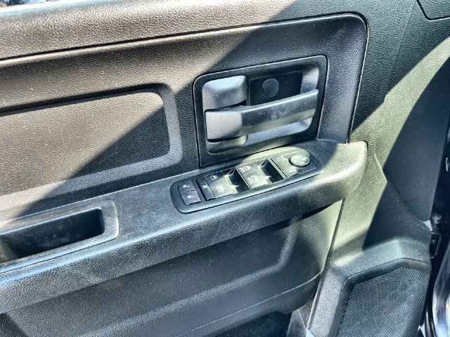 Used 2014 RAM 1500 Express AWD/4WD image 18