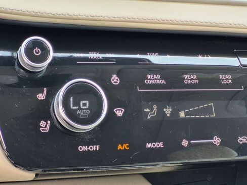 Used 2023 INFINITI QX60 Sensory w/ Cargo Package AWD/4WD image 20
