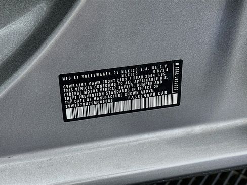 Used 2025 Volkswagen Jetta SE FWD image 12