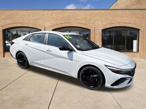 New 2026 Hyundai Elantra SEL Sport Premium FWD image 1