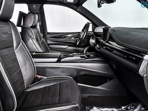 Used 2023 Cadillac Escalade Sport image 29