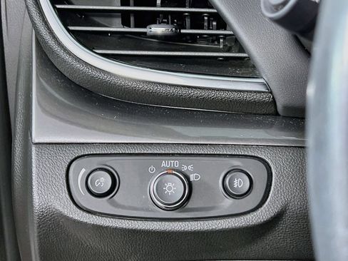 Certified 2017 Buick Encore Essence AWD/4WD image 9