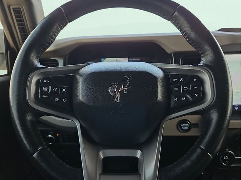 Used 2023 Ford Bronco Wildtrak AWD/4WD image 19