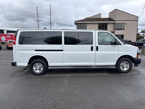 Used 2023 Chevrolet Express 3500 LS RWD image 6