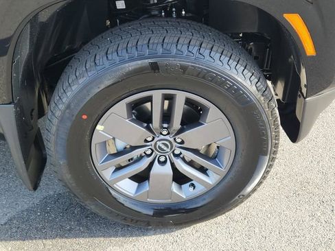 New 2026 Nissan Frontier SV w/ All-Weather Content Package AWD/4WD image 12