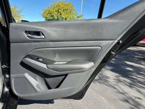 New 2025 Nissan Altima 2.5 SL image 24