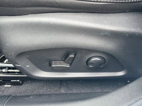 Used 2022 Jeep Compass Limited image 24