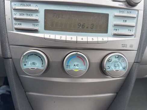 Used 2007 Toyota Camry LE image 17