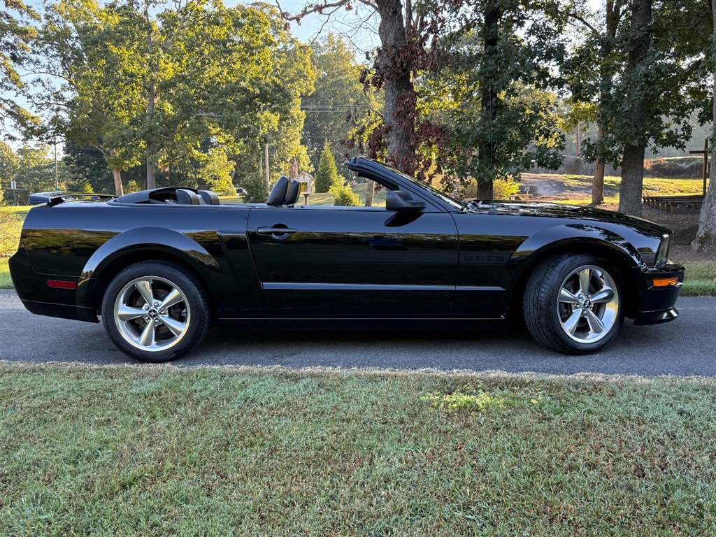 Used 2007 Ford Mustang GT RWD image 35