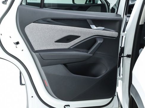 New 2026 Volkswagen Tiguan S image 17