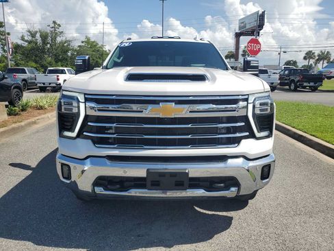 Used 2024 Chevrolet Silverado 3500 LTZ w/ LTZ Texas Edition AWD/4WD image 13