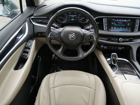 Used 2018 Buick Enclave Premium w/ Experience Buick Package AWD/4WD image 17