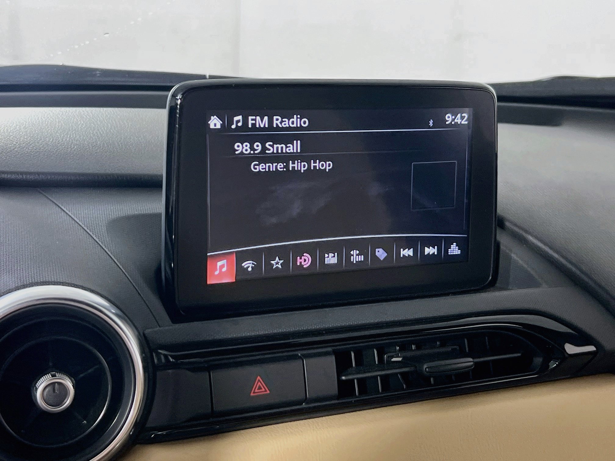 Used 2019 MAZDA MX-5 Miata RF Grand Touring RWD image 15