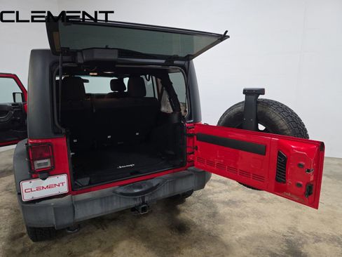 Used 2017 Jeep Wrangler Unlimited Sport w/ Max Tow Package AWD/4WD image 24