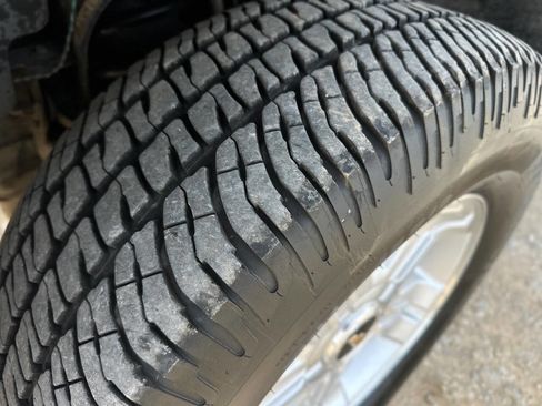 Used 2009 Chevrolet Suburban LT w/ Luxury Package image 10